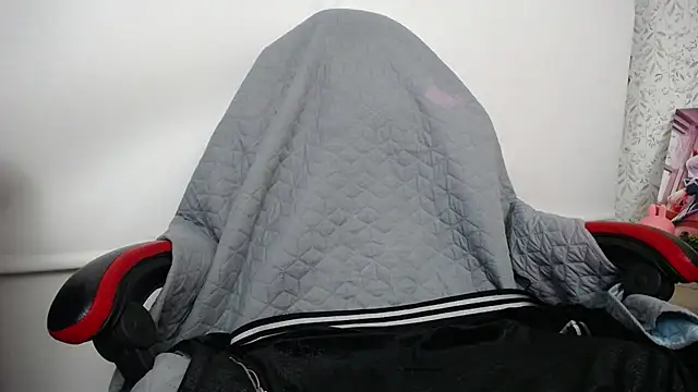 luly pink online show from November 2025 03:29:02 AM