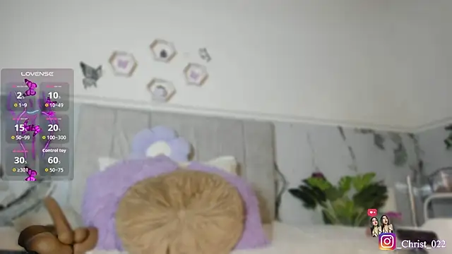 christal cutee online show from April 2026 03:57:02 AM