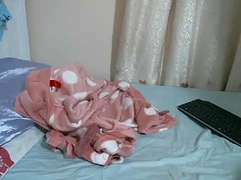 Snapshot of Hotellen chatting on November 2025 06:20:01 PM Hotellen online show from November 2025 06:20:01 PM