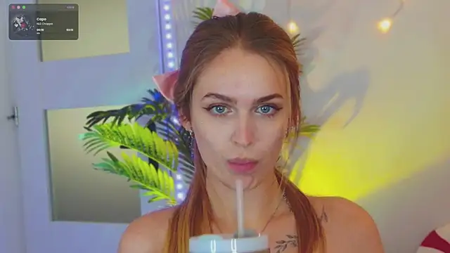 Snapshot of Kamila_icee chatting on January 2025 10:06:02 PM Kamila icee online show from January 2025 10:06:02 PM