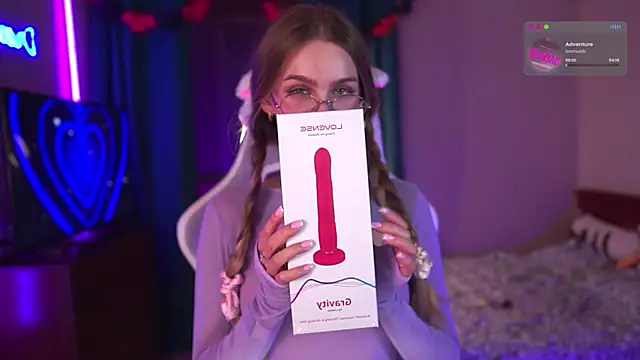 Snapshot of Kamila_icee chatting on November 2025 11:03:01 PM Kamila icee online show from November 2025 11:03:01 PM