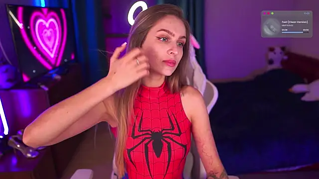 Snapshot of Kamila_icee chatting on November 2025 08:25:02 PM Kamila icee online show from November 2025 08:25:02 PM