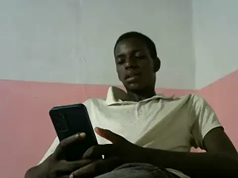 Snapshot of Bigras0011 chatting on December 2024 03:26:01 AM Bigras0011 online show from December 2024 03:26:01 AM