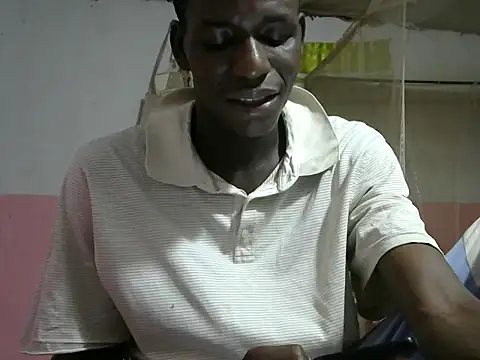 Snapshot of Bigras0011 chatting on September 2025 02:55:01 PM Bigras0011 online show from September 2025 02:55:01 PM