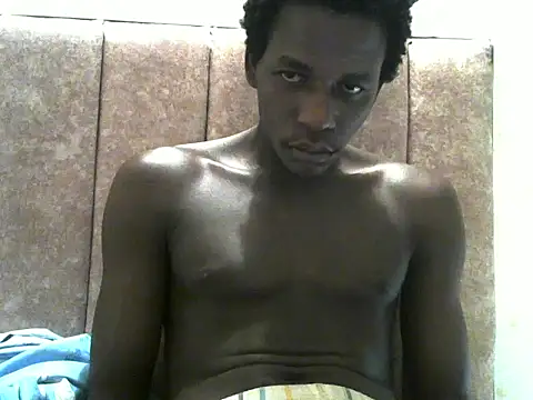 Snapshot of Bigras0011 chatting on June 2026 01:41:02 AM Bigras0011 online show from June 2026 01:41:02 AM