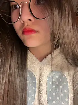 Krixxi22 online show from January 2026 06:24:01 PM