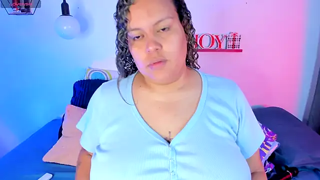 monicabbw  online show from February 2025 04:50:01 PM