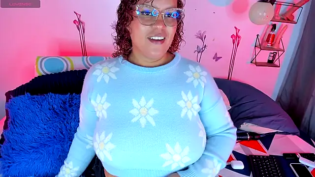 monicabbw  online show from September 2025 12:46:02 AM