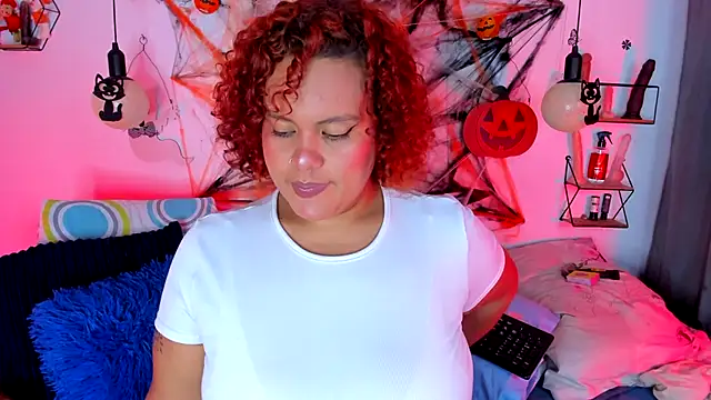 monicabbw  online show from October 2025 04:37:02 AM