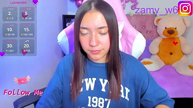 Snapshot of karla_cute01 chatting on October 2025 10:39:02 PM karla cute01 online show from October 2025 10:39:02 PM