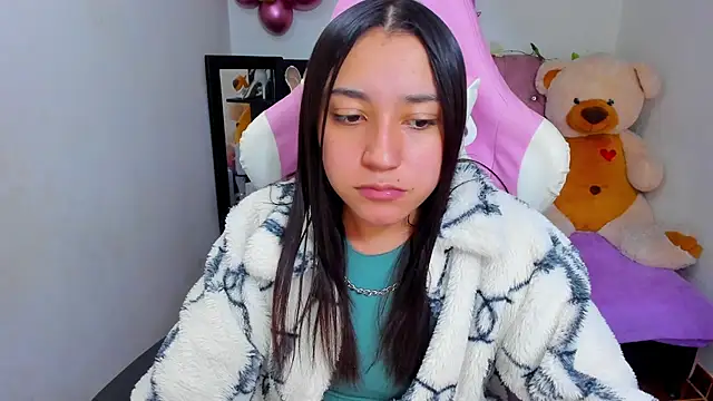 Snapshot of karla_cute01 chatting on November 2025 05:05:01 AM karla cute01 online show from November 2025 05:05:01 AM