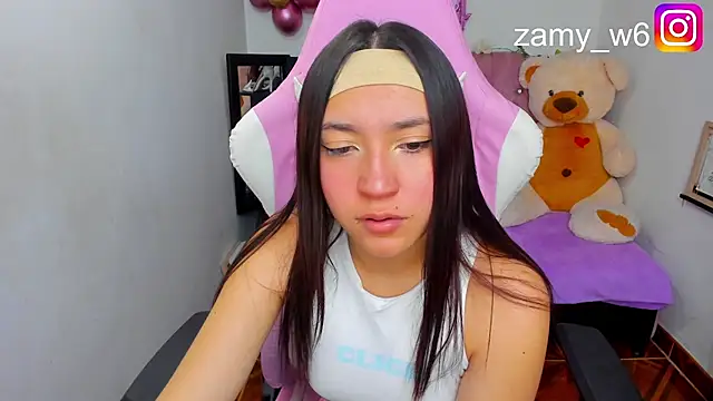 Snapshot of karla_cute01 chatting on November 2025 05:10:01 AM karla cute01 online show from November 2025 05:10:01 AM