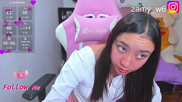 Snapshot of karla_cute01 chatting on February 2026 05:06:01 AM karla cute01 online show from February 2026 05:06:01 AM