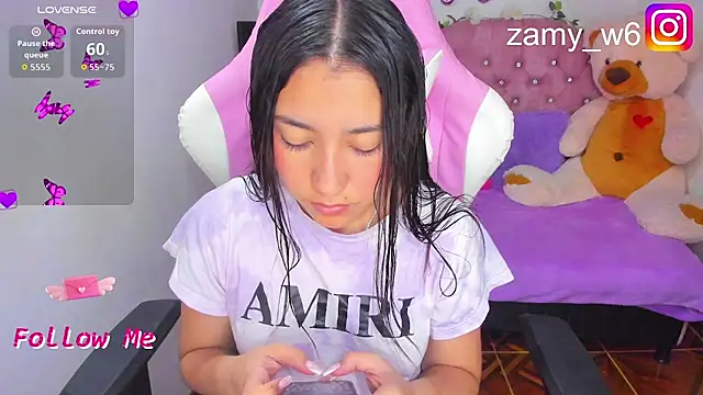 Snapshot of karla_cute01 chatting on February 2026 05:02:01 AM karla cute01 online show from February 2026 05:02:01 AM