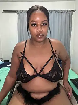 MimiCurves online show from January 2025 10:44:02 PM