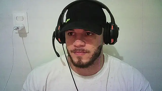 Snapshot of Dedel199 chatting on September 2025 01:09:02 AM Dedel199 online show from September 2025 01:09:02 AM