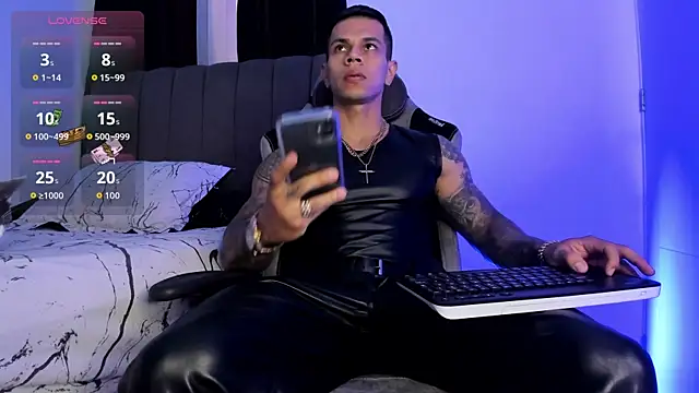 Aron Dark online show from October 2025 09:04:02 PM