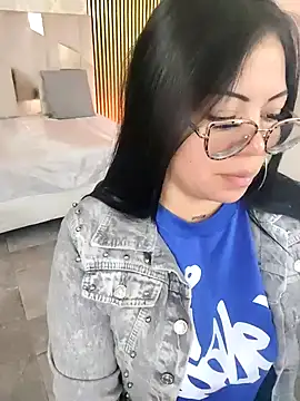 martinna tay online show from March 2026 03:36:01 AM