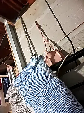 Snapshot of Akonam3000 chatting on November 2025 06:10:02 PM Akonam3000 online show from November 2025 06:10:02 PM