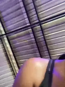 Berry Bans online show from September 2025 08:22:02 PM