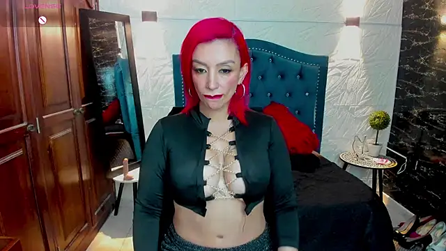 RedQueenMilf online show from October 2025 08:09:02 PM