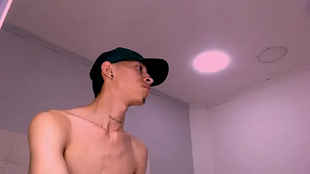 Snapshot of Smith_maicol chatting on November 2025 07:12:02 PM Smith maicol online show from November 2025 07:12:02 PM