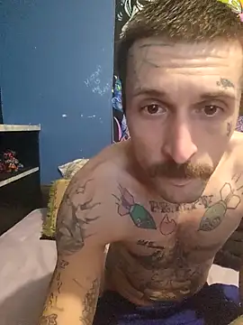 Snapshot of hungandtatted666 chatting on February 2026 01:29:02 PM hungandtatted666 online show from February 2026 01:29:02 PM