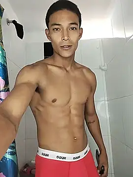 Snapshot of Demiansteven2 chatting on July 2026 06:33:01 PM Demiansteven2 online show from July 2026 06:33:01 PM