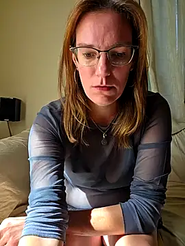 SpiceLea online show from September 2025 10:16:02 AM