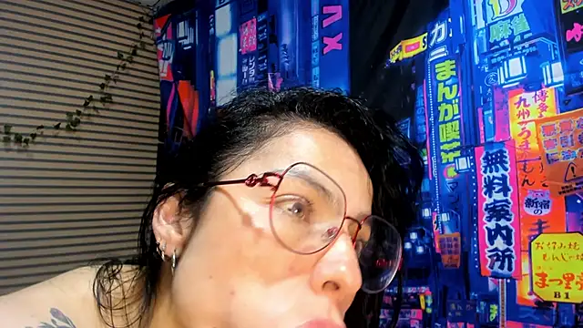 Snapshot of rosse_2504 chatting on March 2025 09:00:02 PM rosse 2504 online show from March 2025 09:00:02 PM