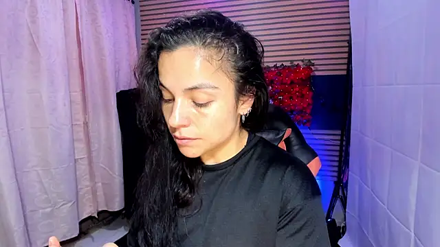 Snapshot of rosse_2504 chatting on September 2025 05:14:02 PM rosse 2504 online show from September 2025 05:14:02 PM