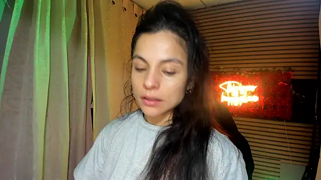 Snapshot of rosse_2504 chatting on October 2025 05:24:02 PM rosse 2504 online show from October 2025 05:24:02 PM