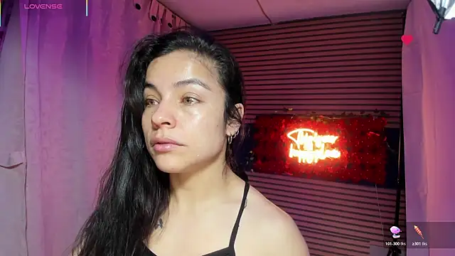 Snapshot of rosse_2504 chatting on November 2025 10:04:02 AM rosse 2504 online show from November 2025 10:04:02 AM