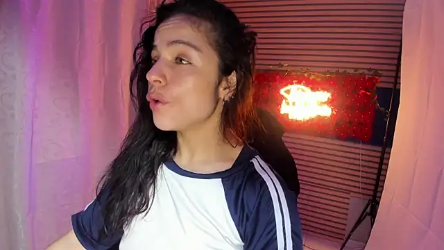 Snapshot of rosse_2504 chatting on November 2025 09:15:01 AM rosse 2504 online show from November 2025 09:15:01 AM