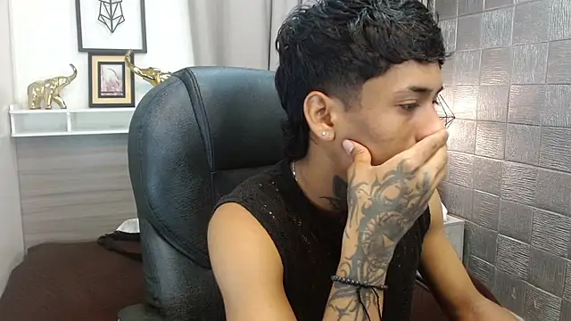 Alan Cute18 online show from February 2026 12:59:02 PM