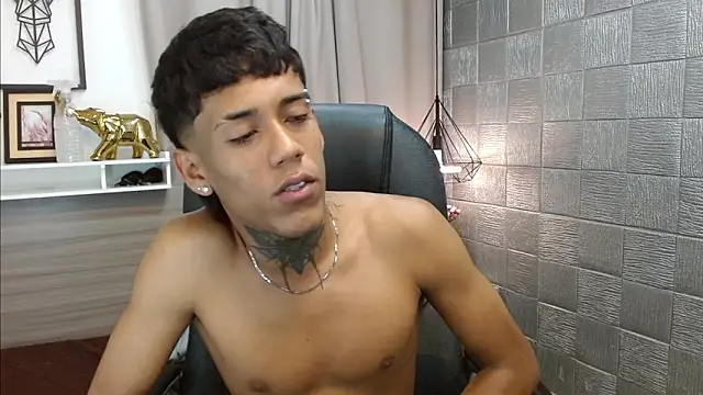 Alan Cute18 online show from February 2026 04:08:01 PM