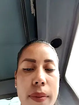  andrea30 online show from February 2025 06:51:01 PM