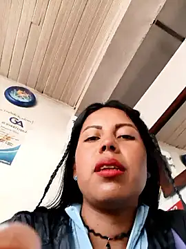  andrea30 online show from November 2025 12:15:01 PM