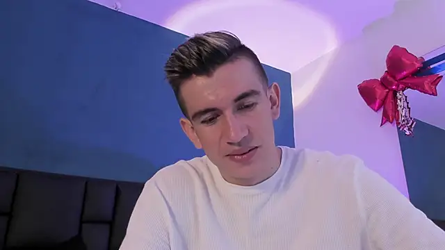 MikaelSlow online show from February 2026 03:48:02 AM