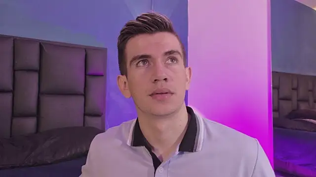 MikaelSlow online show from March 2026 03:56:01 AM