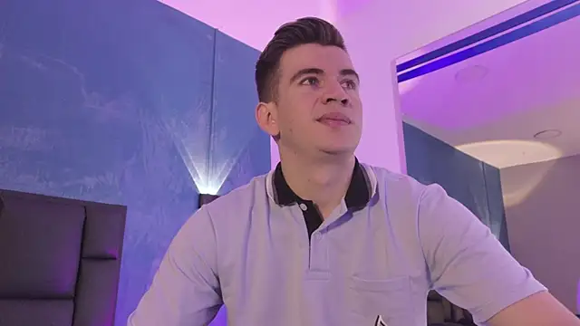 MikaelSlow online show from April 2026 03:37:02 AM