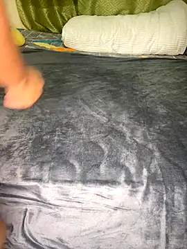 nur lin online show from November 2025 10:30:01 PM