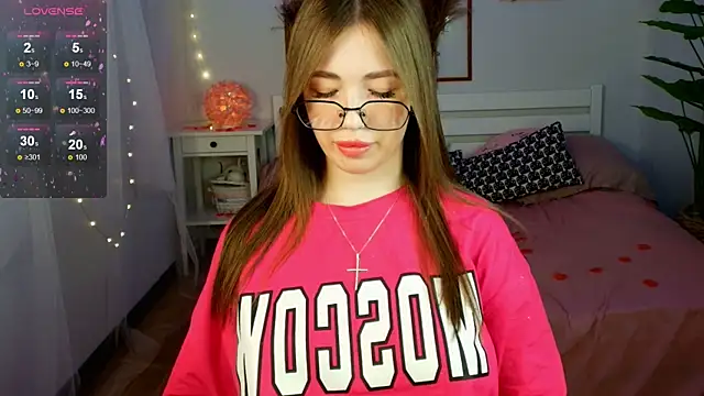 Diana twerk online show from March 2025 08:28:02 AM