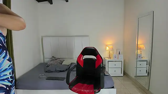 MarilynDavies online show from December 2024 10:37:01 PM