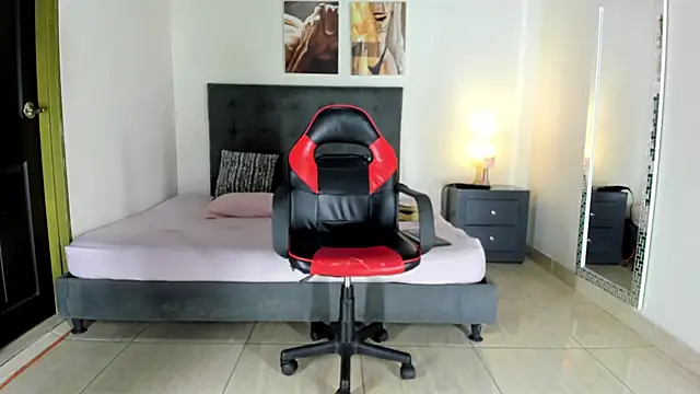 MarilynDavies online show from February 2025 11:25:02 PM