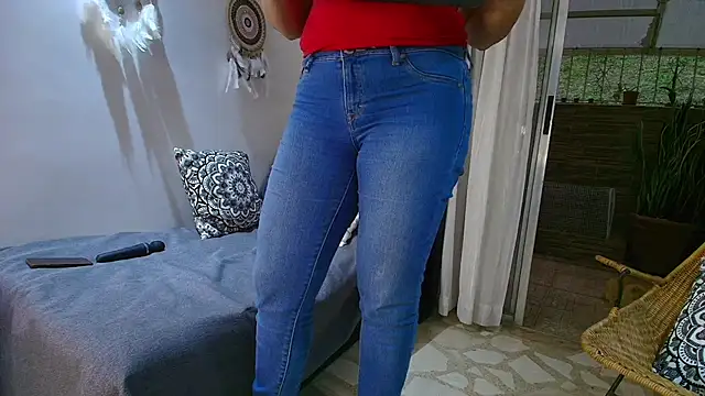 MarilynDavies online show from March 2025 04:09:02 PM