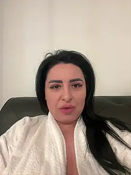 SellenaBigBoobs online show from April 2026 09:41:02 AM