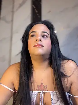 Snapshot of tattys_sexy chatting on March 2026 11:00:01 PM tattys sexy online show from March 2026 11:00:01 PM