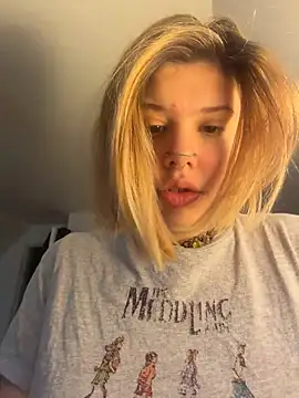 Esteem369 online show from May 2026 06:14:02 PM