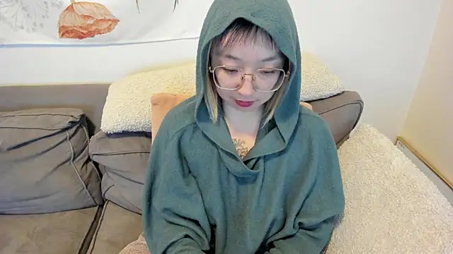 Snapshot of luxgray chatting on March 2025 12:59:01 AM luxgray online show from March 2025 12:59:01 AM